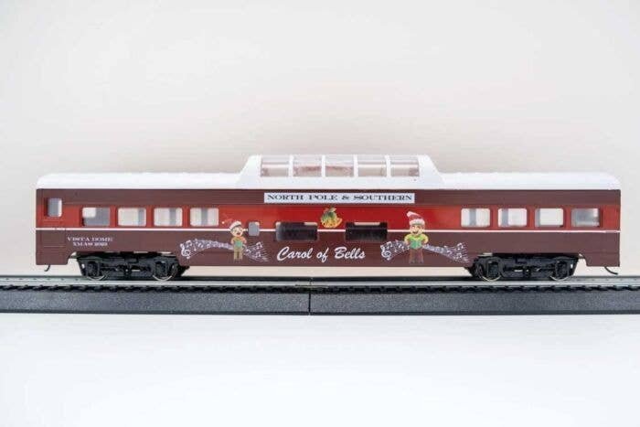 Mid-Train Dome Car - Ready-to-Run - 2023 Christmas Car -- North Pole & Southern (Santa maroon, red, white `Carol of Bells`), HO,