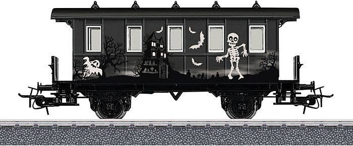 2-Axle Passenger Car - 3-Rail - Start Up -- Halloween (black, glow-in-the-dark graphics), HO, Marklin, Inc 48620