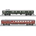 Type WR4u Diner & Pw4u-37 Baggage - Ready to Run - Minitrix -- German Federal Railroad DB (Era III 1952, D 96 Train, 1 green, 1 