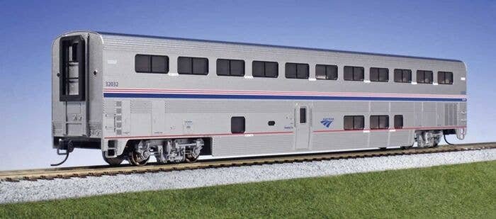 Superliner I Sleeper, Lighted - Ready to Run -- Amtrak 32058 (Phase IV silver, blue, red), HO, Kato USA Inc 3560871
