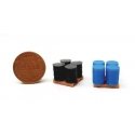 4 Blue Drums and 4 Black Drums on Pallets, HO, ALL SCALE MINIATURES 870946