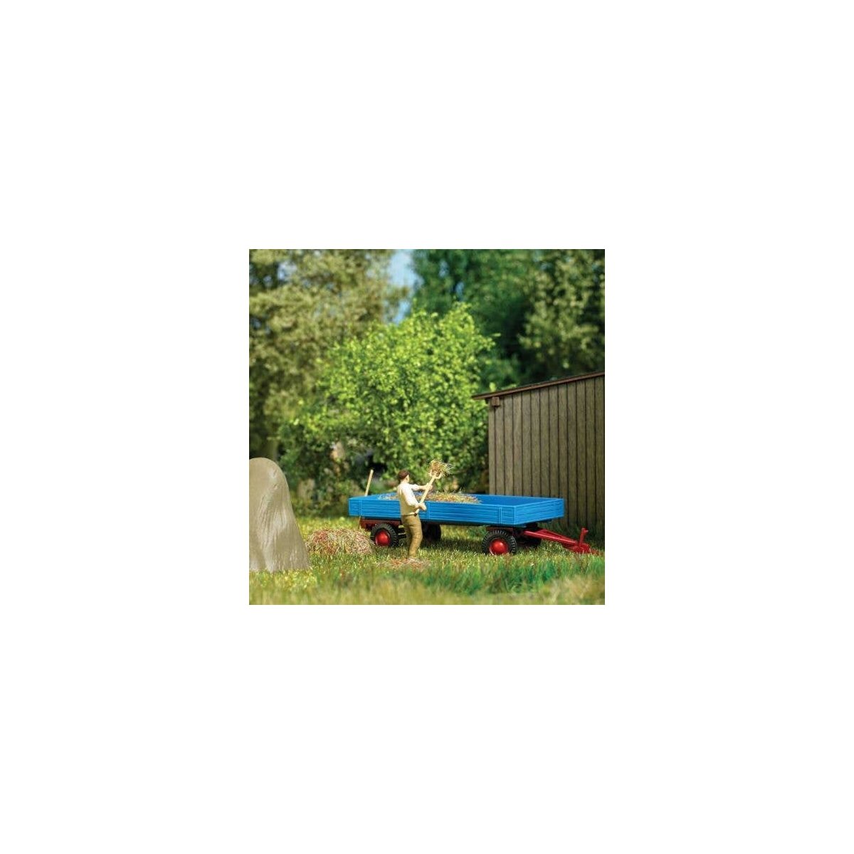 Hay Harvest - Action Set -- Low-Side Farm Trailer, 3 Hay Stacks, Figure, Farm Tools, HO, Busch Gmbh & Co Kg 79851