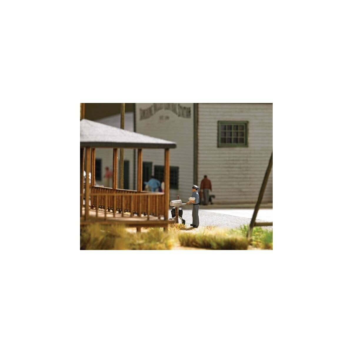 North American-Style Street Signs & Details -- Construction Barricades, Mailboxes, Billboards, 1950 Chevy Pickup & More, HO, Bus