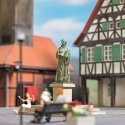Martin Luther Statue w/2 Benches - Kit -- 2′ 5cm Tall, HO, Busch Gmbh & Co Kg 7730
