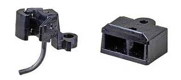 Knuckle Couplers -- Body-Mount Large Offset w/Short Narrow Gear Box, G, Kadee Quality Products 837