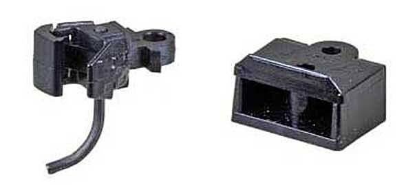 Knuckle Couplers -- Body-Mounted Centerset w/Short Narrow Gear Box 1 Pair, G, Kadee Quality Products 835